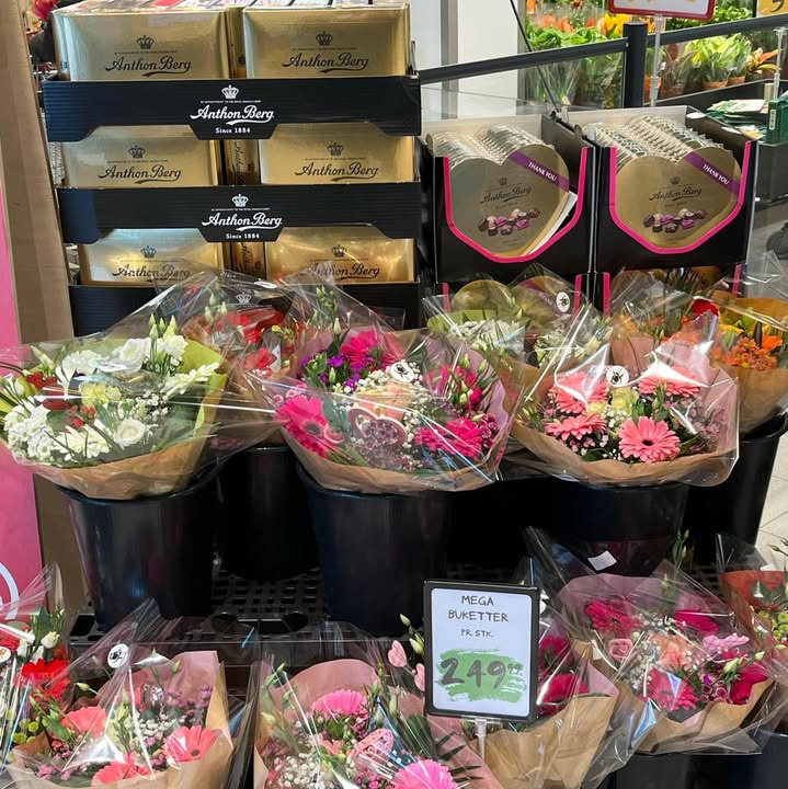 Løvbjerg Frederikshavn klar til valentinsdag med blomster og chokolade