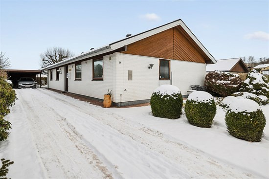 Vildrosevej 9 og 1 anden boliger er kommet til salg denne uge i Ølsted - se boligerne her.