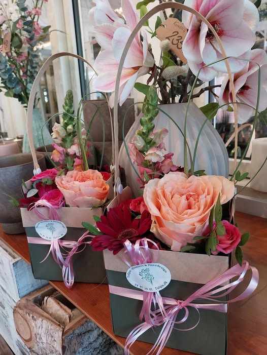 Tulipa Blomster & Havedesign har blomsteræsker til 150 kr. denne uge