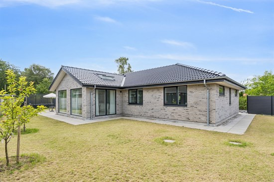 Mødalvej 2 og 1 anden boliger er kommet til salg denne uge i Sabro - se boligerne her.