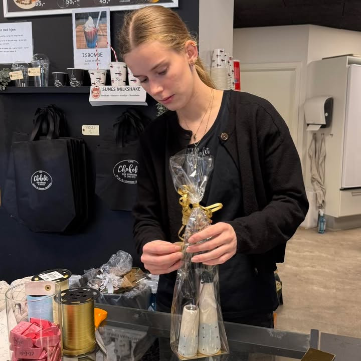 Chokolet Bon Bonnieren tilbyder værtsgavehjælp fra vores dedikerede elev Line