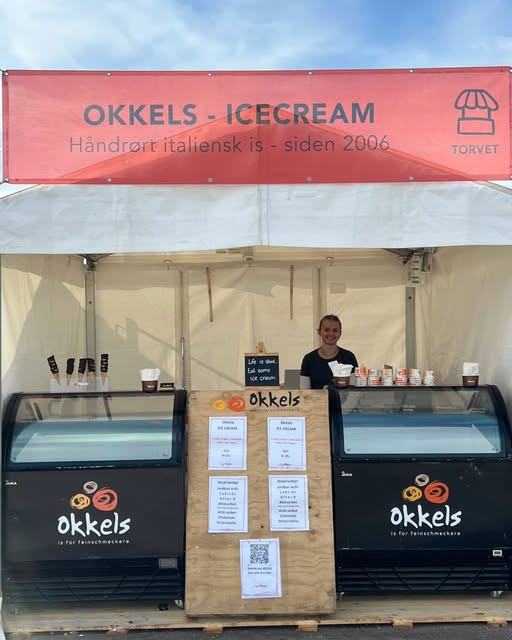 Okkels har en bod på foodfestival på Tangkrogen i Århus