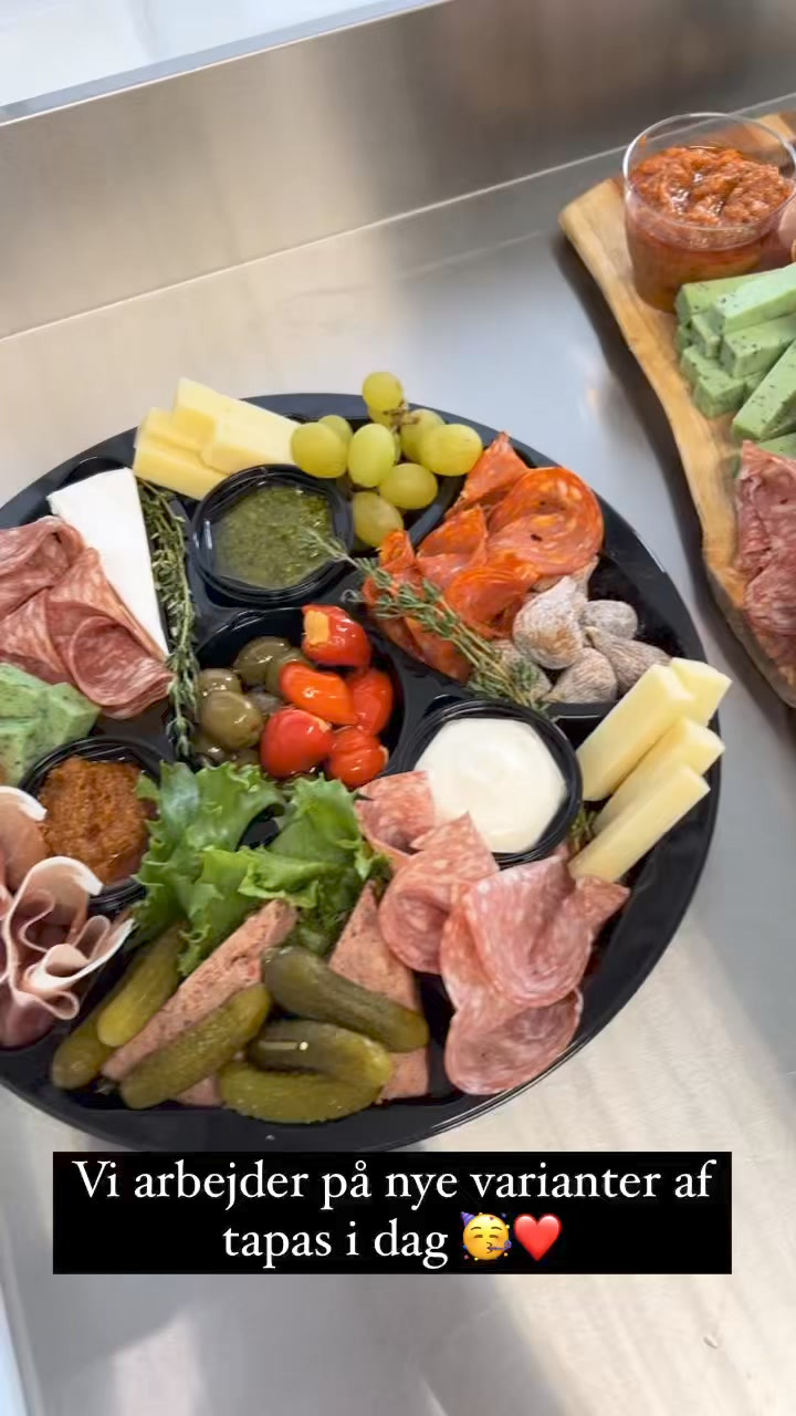 Fredericia Vinhandel: Køkkenet udvikler nye tapasretter i dag