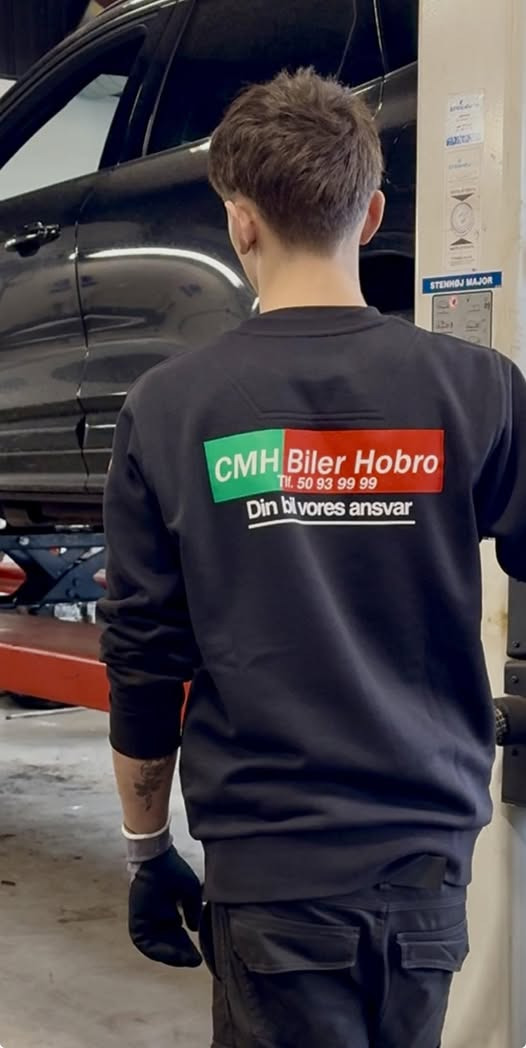 Oscar Biludlejning Hobro opfordrer til tidlig booking af aircondition-tjek og sommerdæk-skift