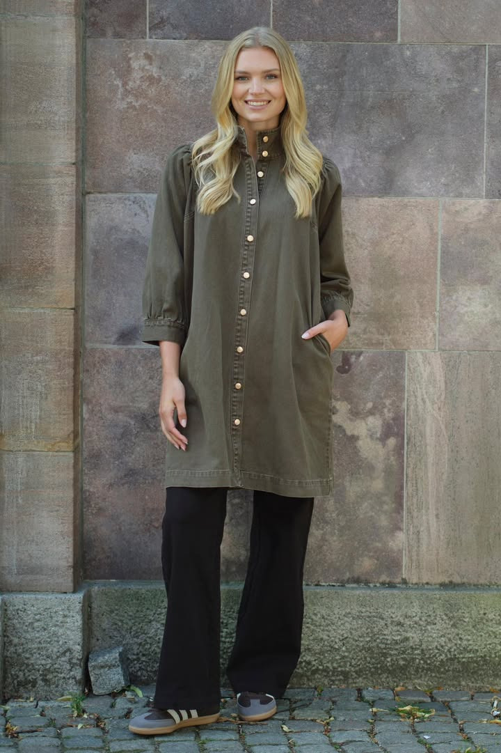 Rosengreen tilbyder kjole til halv pris i dagens låge den 18. december