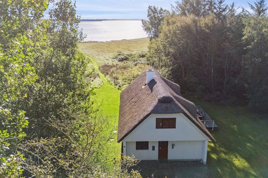 Top 6 over dyreste boliger til salg i Thyholm. Priser op til 5.950.000 kr