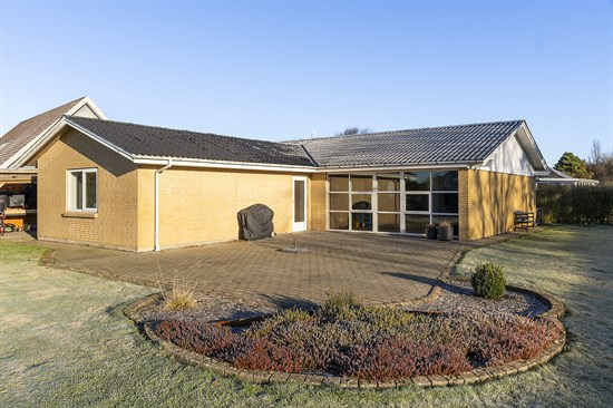 Top 6 over dyreste boliger til salg i Agerbæk. Priser op til 1.775.000 kr