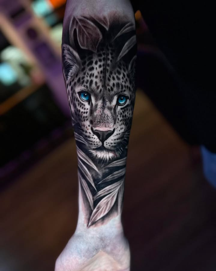 Sjælden mulighed for tattoo-tid hos Mr. & Mrs. Tattoo på fredag