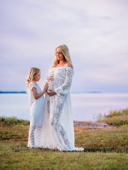 Magic Moments by Vivi Bartho foreviger graviditet i det smukkeste aftenlys