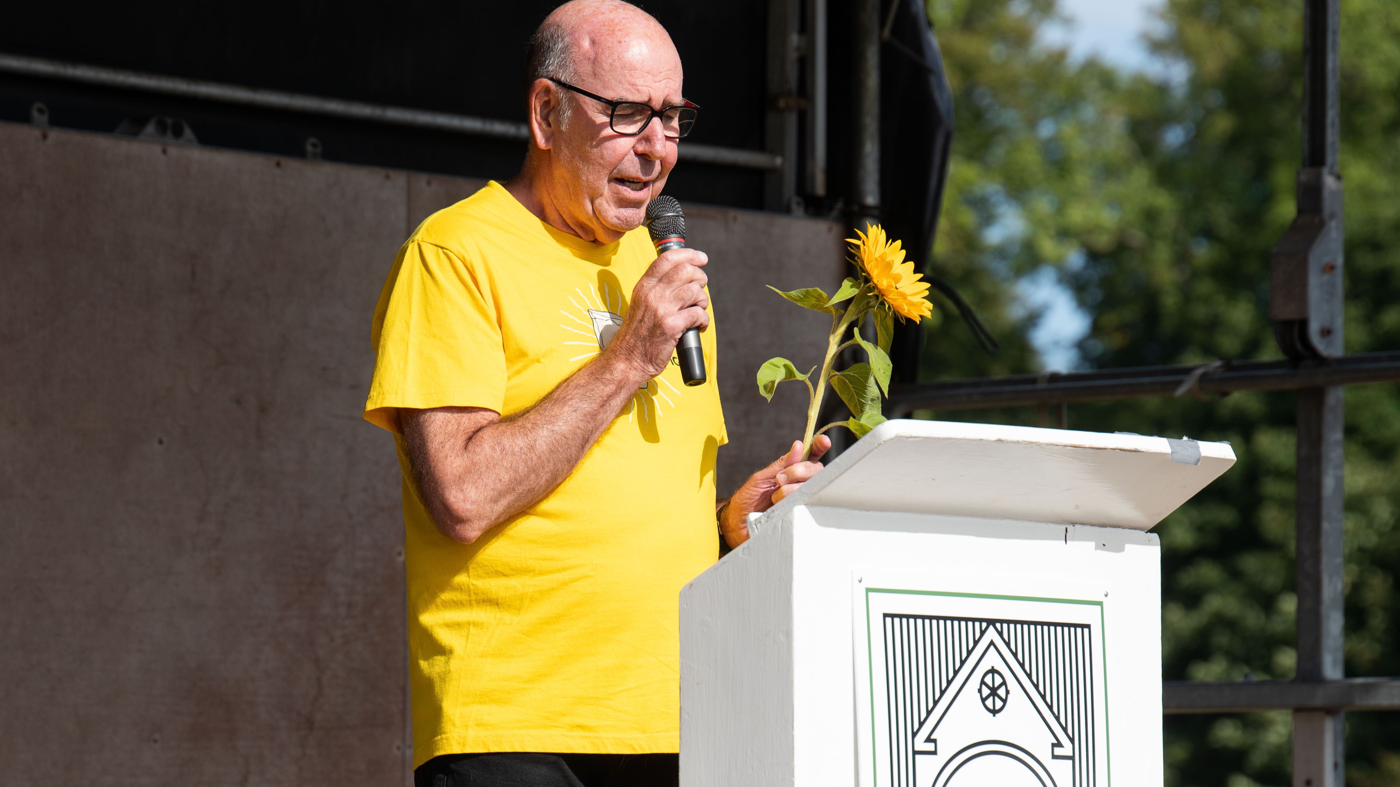 Højt humør på Stafet For Livet trods lyn og torden