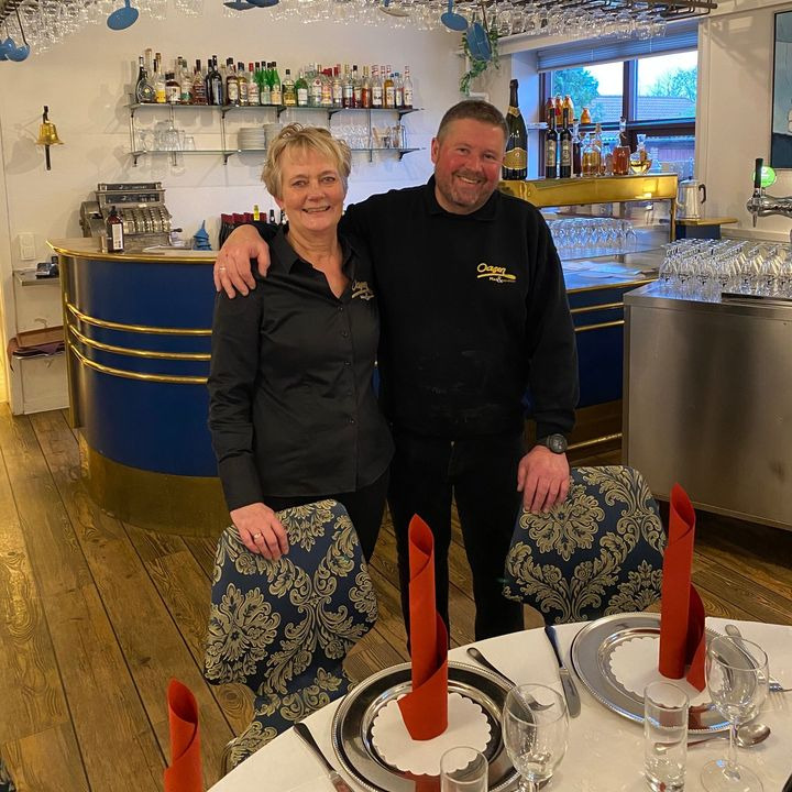 Cafe Oasen takker gæsterne for en uforglemmelig Mortensaften