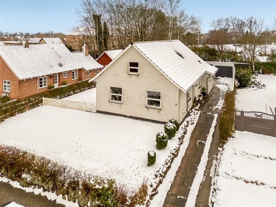 Monrads Vej 5 og 2 andre boliger er kommet til salg denne uge i Maribo - se boligerne her.