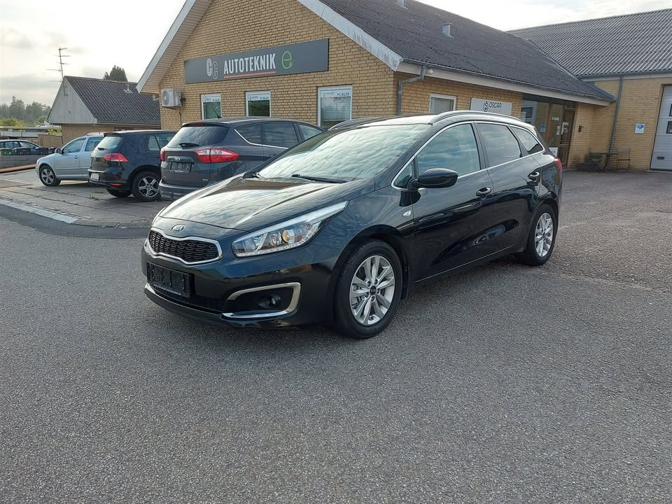P.C. BILER ApS inviterer dig til at opdage denne Kia Ceed