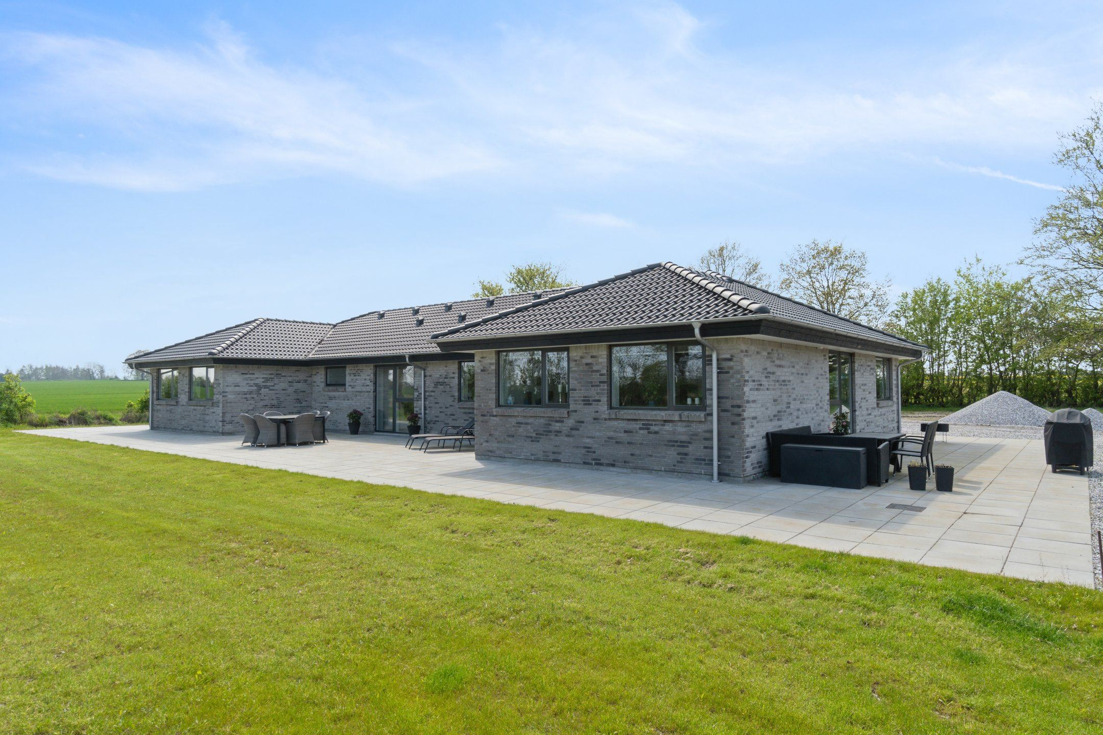 Kertemindevej 32 til salg for 3,9  mio. kroner - Se 5 andre boliger til salg i Ullerslev