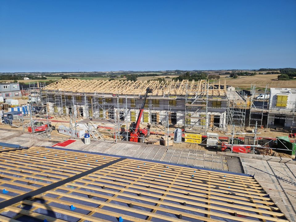 B. G. MONTAGE ApS bidrager til byggeri af 15 boligblokke nær Århus