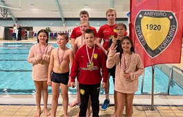 Aabybro IFs nye svømmere fik sig en god oplevelse