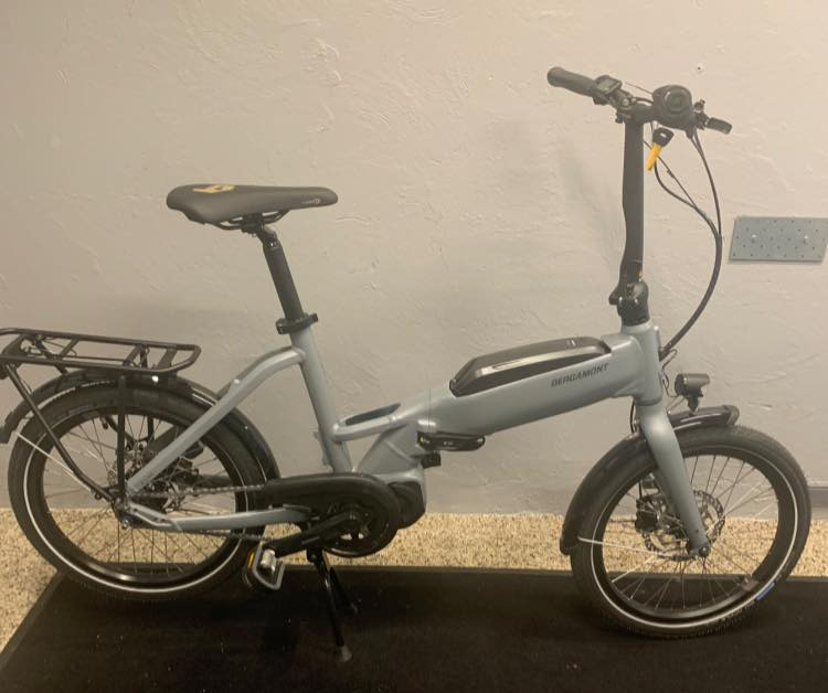 Birks Bike Shop ApS holder flyttesalg med besparelse på tysk elfoldecykel