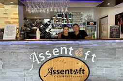 Assentoft Café & Restaurant udfordrer folk i postnummer 8900: 20% rabat på regningen i hele februar