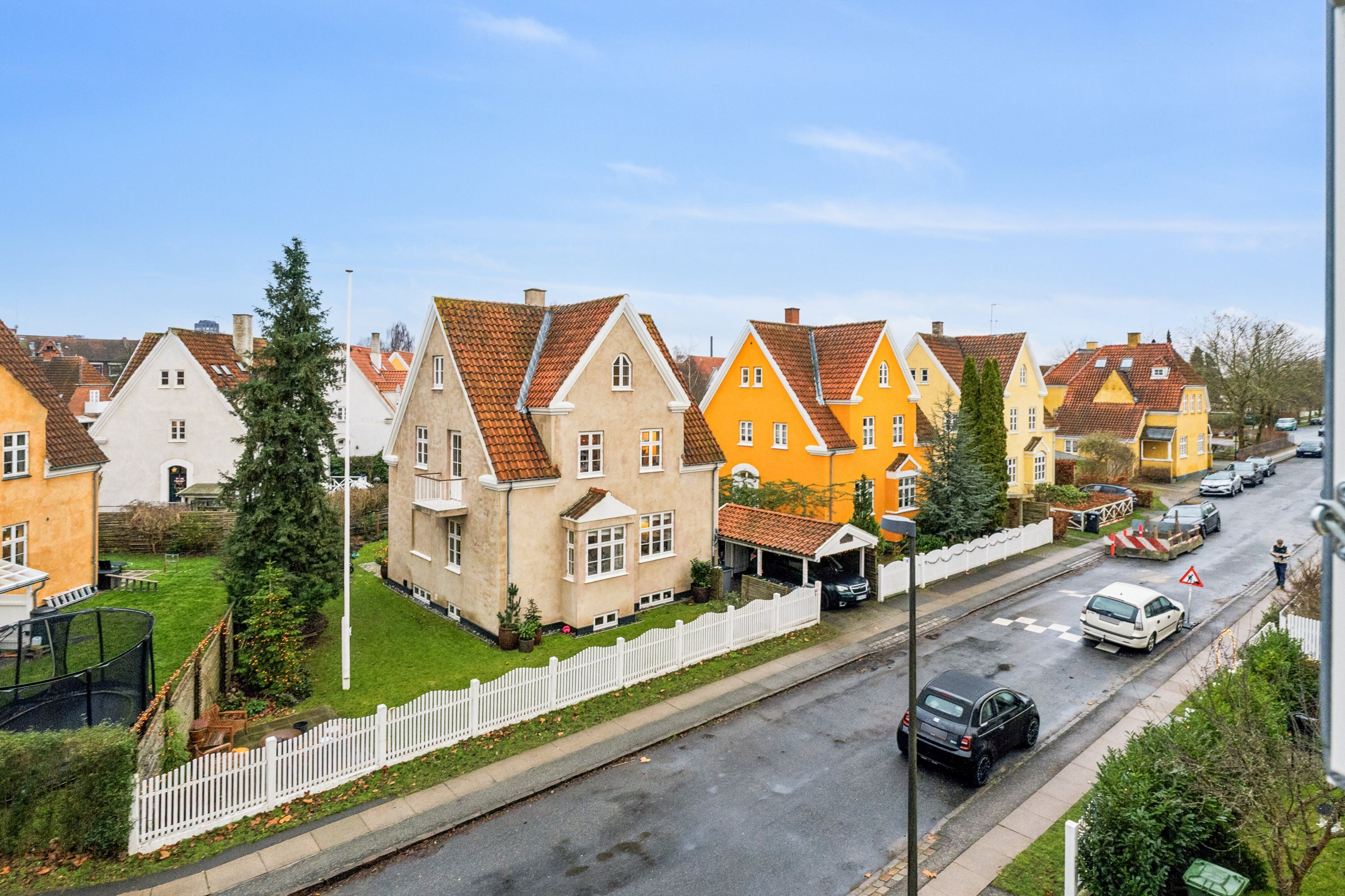 For 12,5  mio. kroner kan du nu få Eschrichtsvej 10 - Se priserne på de dyreste boliger til salg i Valby