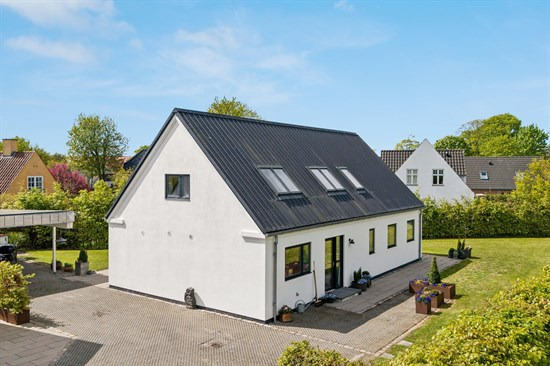 Top 6 over dyreste boliger til salg i Gistrup. Priser op til 12.999.000 kr