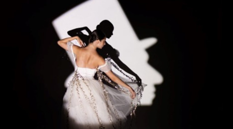 Papirklip: En juledanseforestilling i Odense