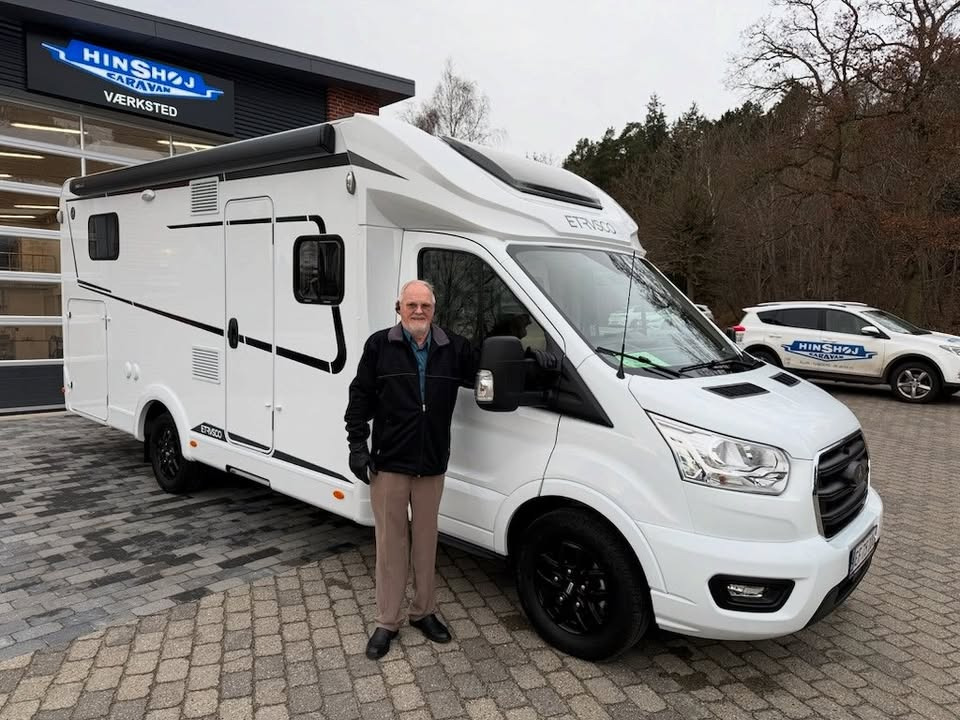 Hinshøj Caravan leverer ny Etrusco T 7,3 SCF autocamper til jul