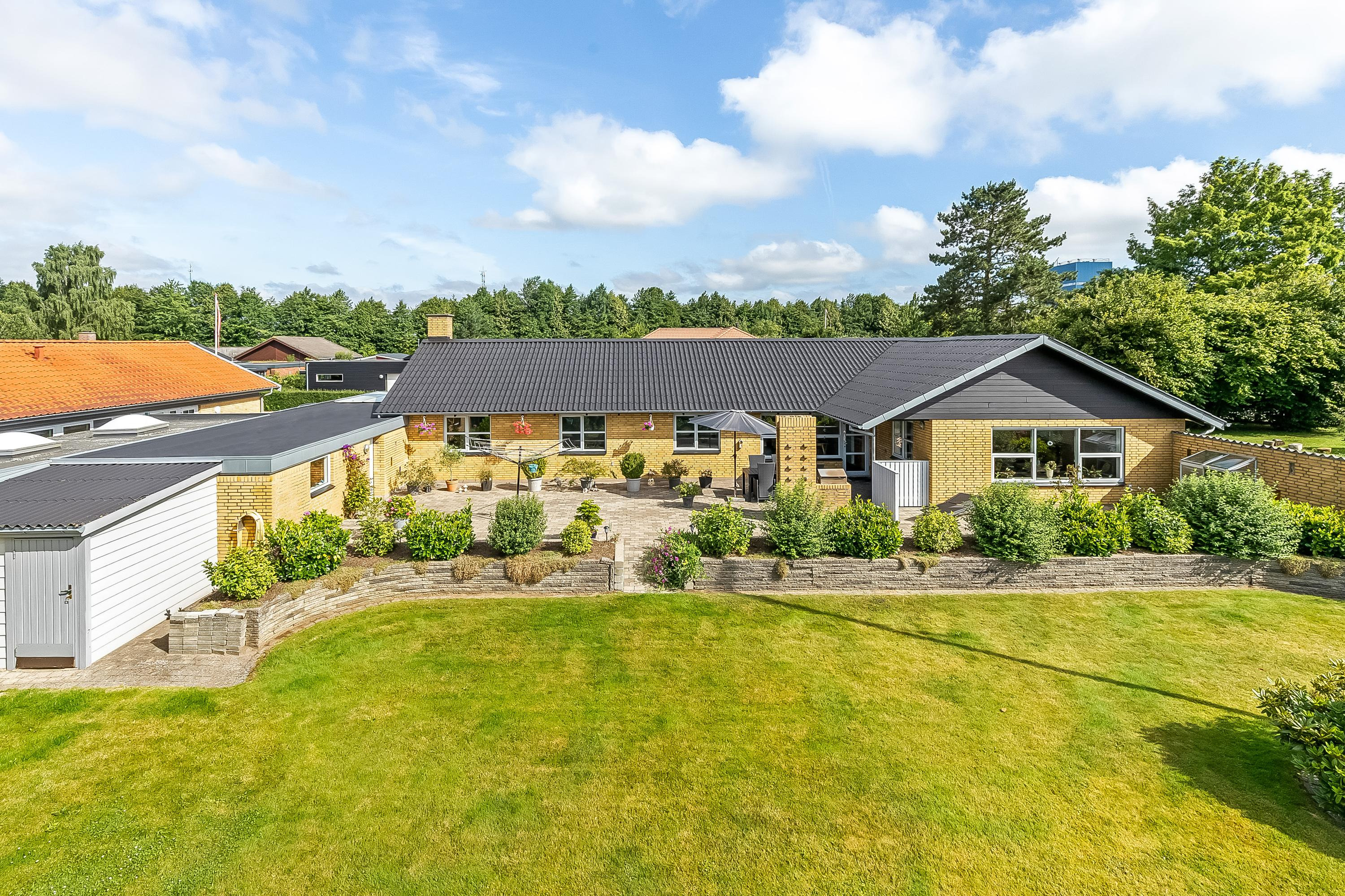 Indflytningsklar etplansvilla med kort afstand til alle dagligdagsfaciliteter