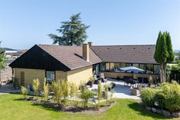 Egevej 11 og 1 anden boliger er kommet til salg denne uge i Skødstrup - se boligerne her.