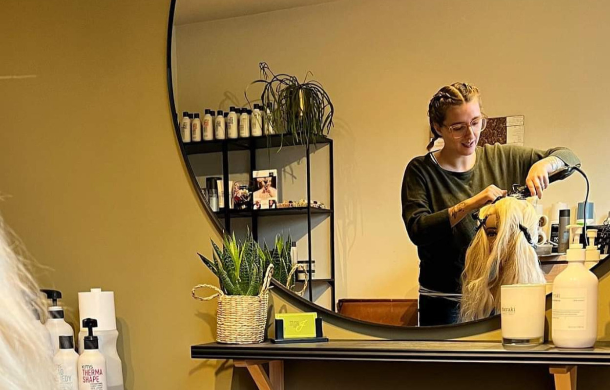 Julie underviser i ind- og udland - Har ekspertise som ikke mange kan prale af