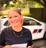Lets Drive fejrer Cecilies flotte præstation bag rattet