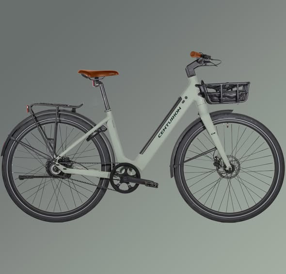 MOSQUITO CYKELCENTER LYSTRUP ApS viser Centurion Basic E i tre flotte farver