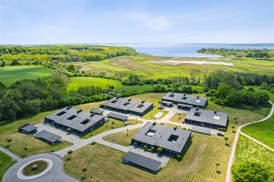 Strandparken 6 og 1 anden boliger er kommet til salg denne uge i Rønde - se boligerne her.