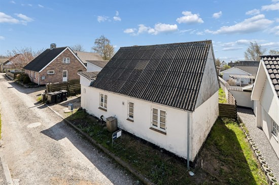 Andebakken 1 er til salg for kun 445.000 kr.: Se de billigste boliger til salg i Vordingborg her