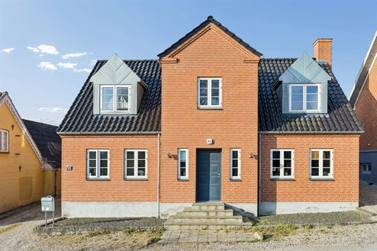 Top 6 over dyreste boliger til salg i Brenderup. Priser op til 5.495.000 kr