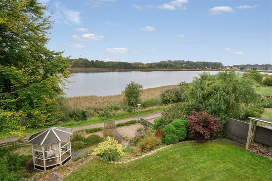 Top 6 over dyreste boliger til salg i Augustenborg. Priser op til 4.475.000 kr