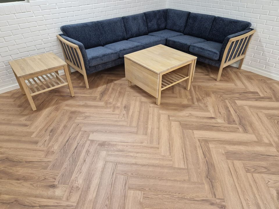 Hovelind Møbler præsenterer ny Denver Lux hjørnesofa i butikken 