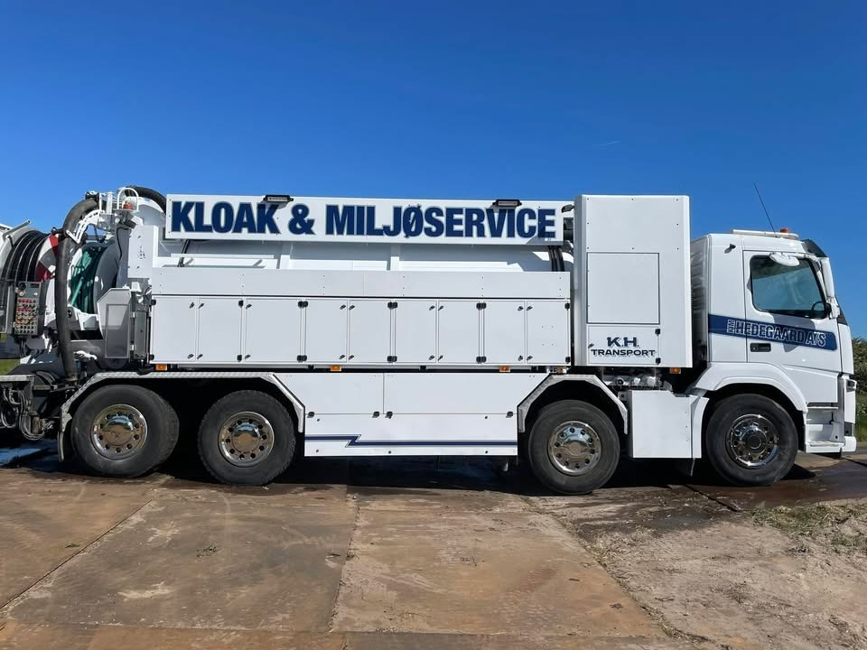 Skive Kloak & Miljøservice præsenterer ny slamsuger til boremuddertransport