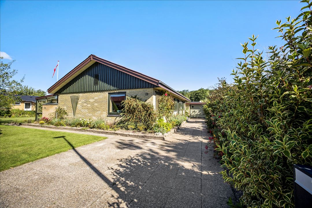 Til salg hos EDC Ejen­doms­grup­pen Struer: Familievenlig villa i roligt kvarter