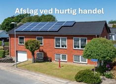 Virkelig velholdt bolig med rummelig underetage med disponible rum samt badeværelse