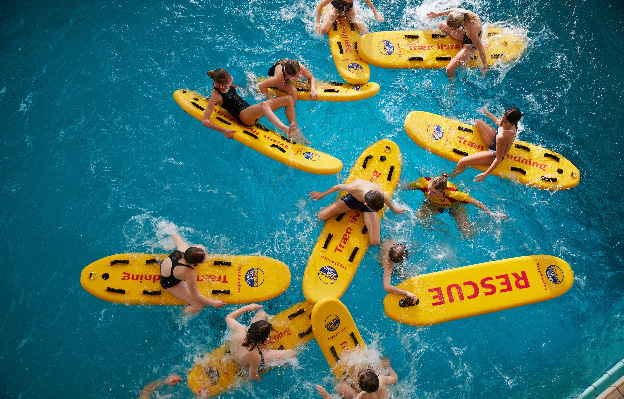 Leg med LivredderPatruljen i Thy Hallens Svømmecenter i Kr. Himmelfartsferien og lær om livredning