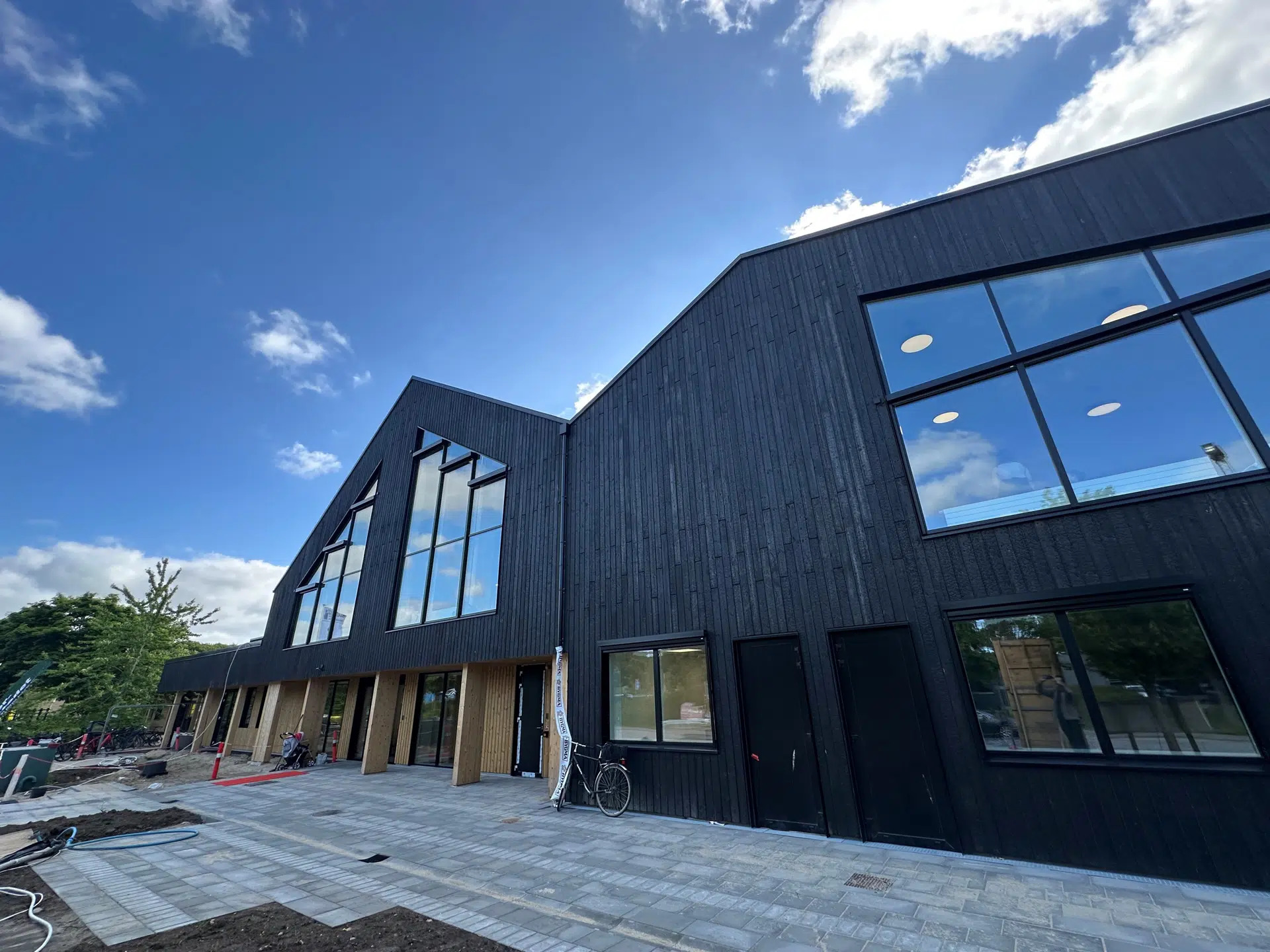 Nyt bæredygtigt sundhedshus åbner i Aalborg med fokus på fællesskab og miljø