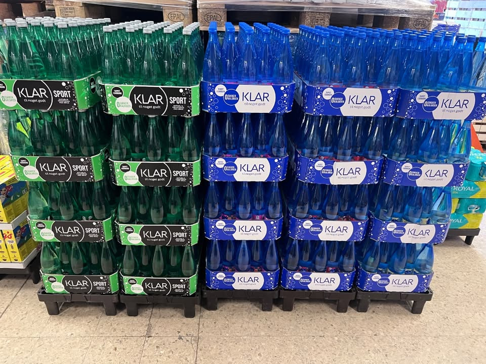 Meny Gl. Skagensvej tilbyder billig Aqua d'Or til 4,95 kr. flasken