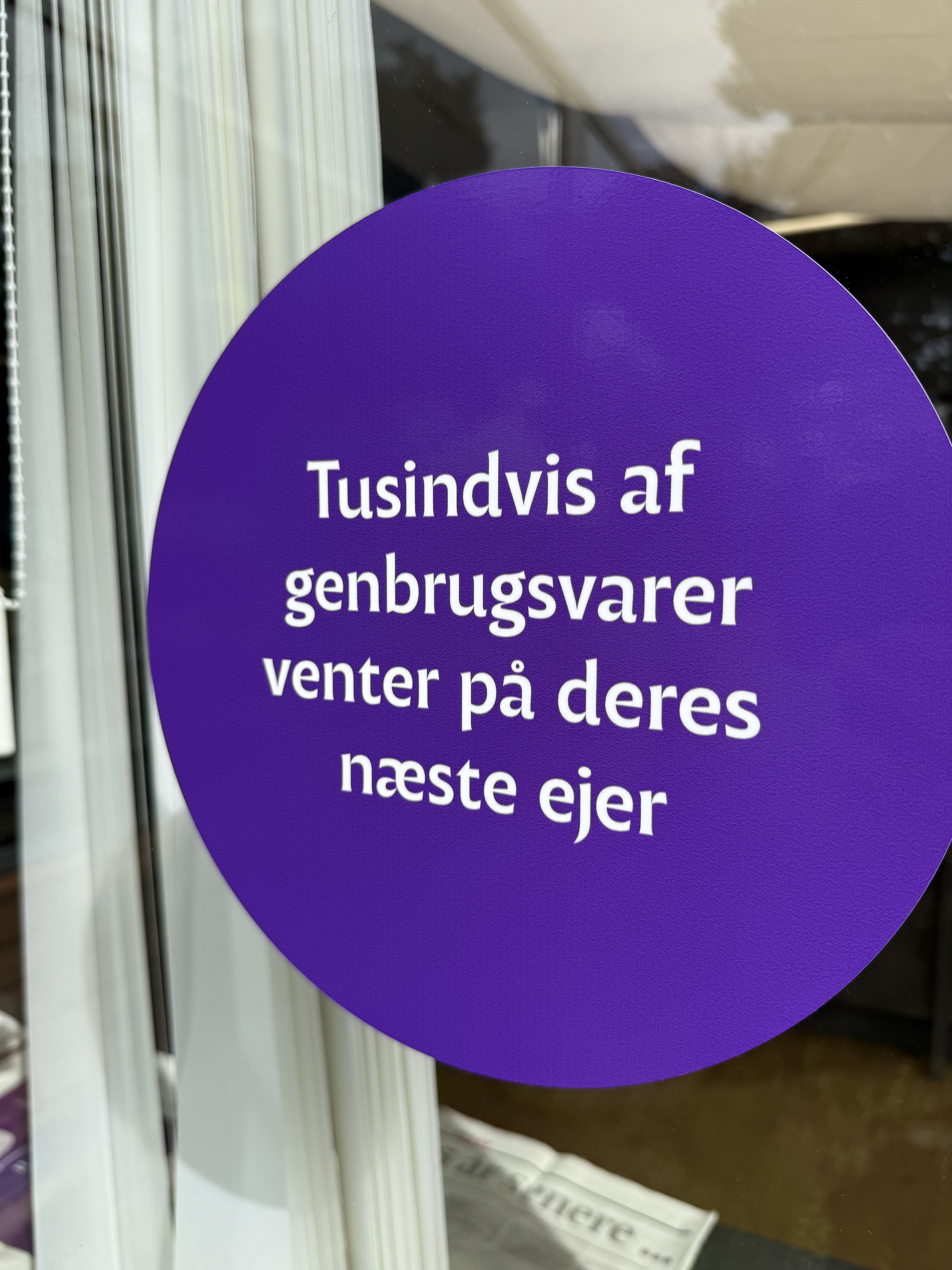 Rydder du op derhjemme? Giv dine ting nyt liv hos Kirkens Korshær i Egå