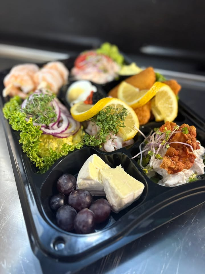 Havnens Fisk Øster Hurup tilbyder påskeplatte til fredagshygge