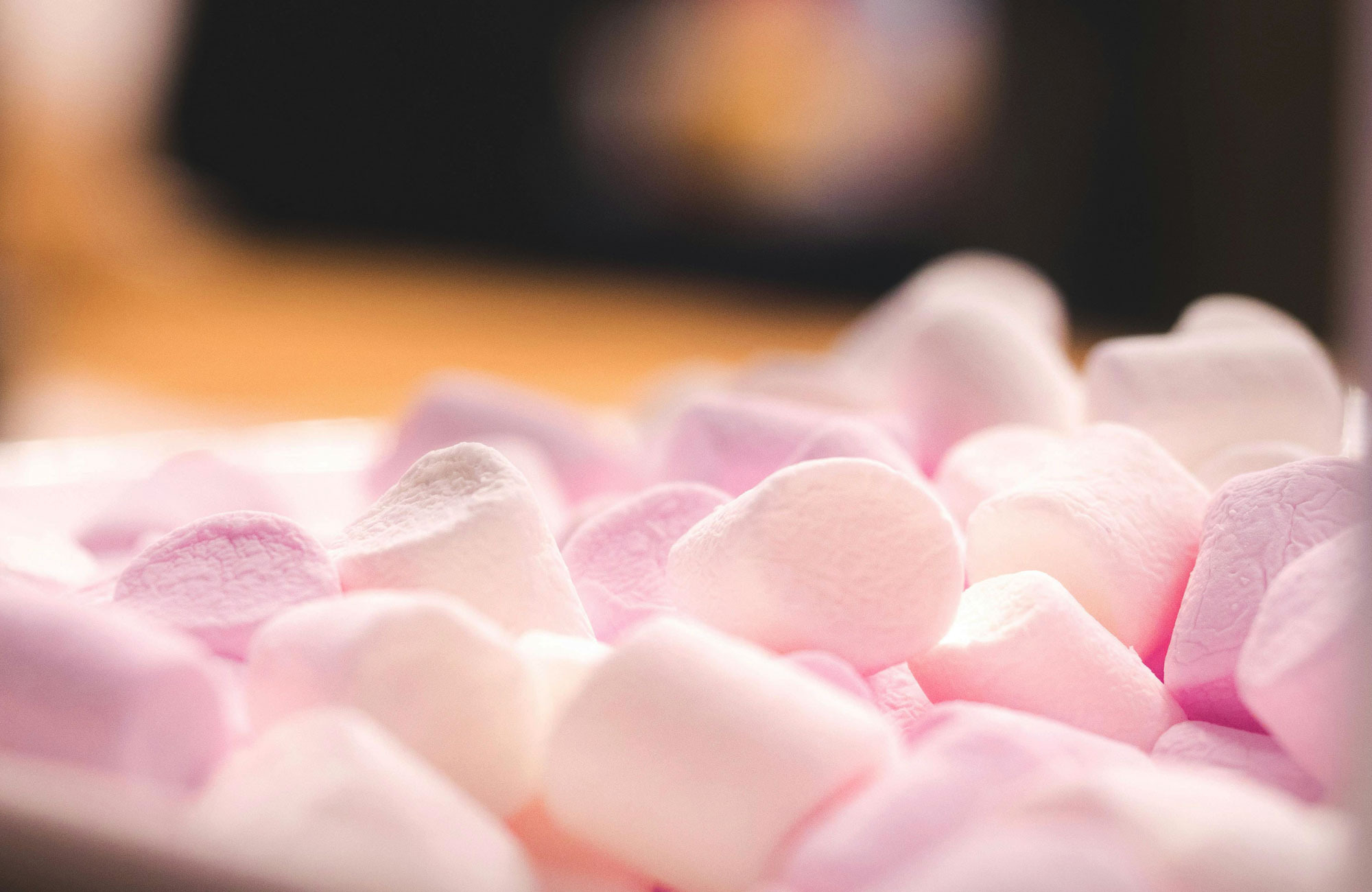 Lær at lave flødekarameller og skumfiduser fra bunden