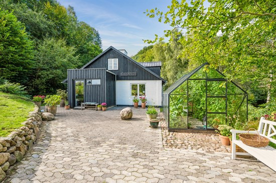 Bodil Møllevej 5 og 1 anden boliger er kommet til salg denne uge i Hørning - se boligerne her.