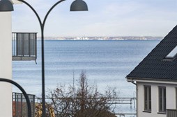 Pris sat ned med 255.000 kr. på Skodsborg Strandvej 151