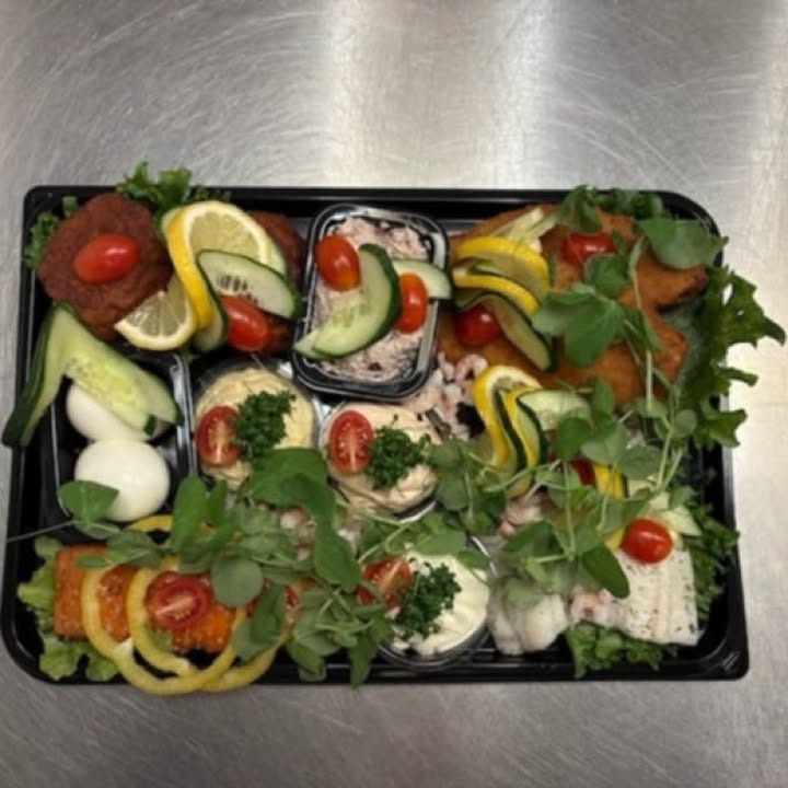 SuperBrugsen Hammerum lancerer eksklusiv fiskeplatte til to personer til kun 155 kr. 