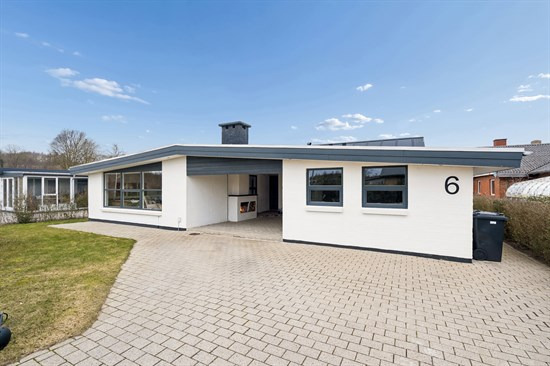 Teglvænget 6 og 1 anden boliger er kommet til salg denne uge i Storvorde - se boligerne her.