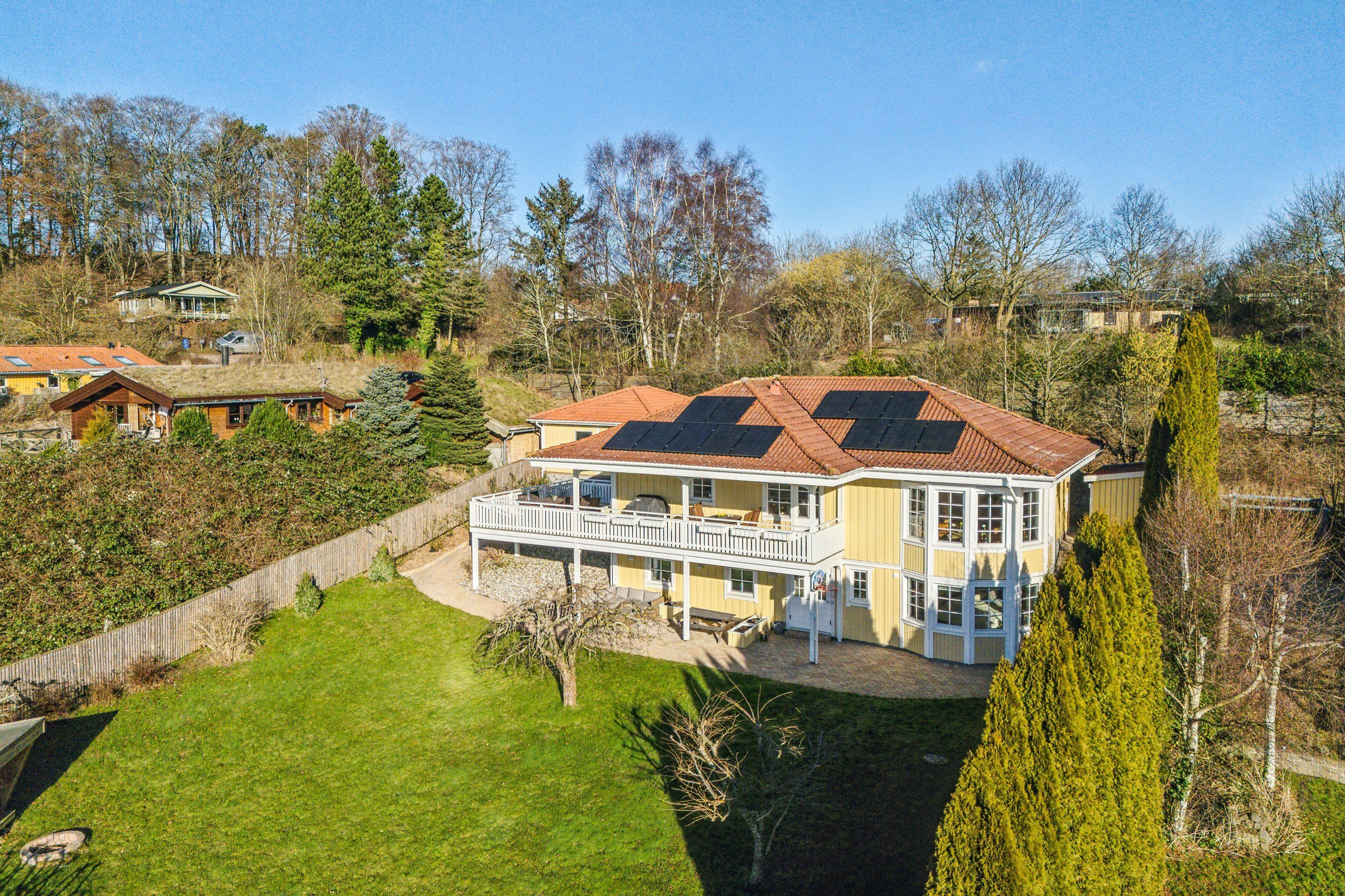 Luksusbolig netop kommet til salg i Vejby: Se hvad du skal smide for Vejbys dyreste adresser her